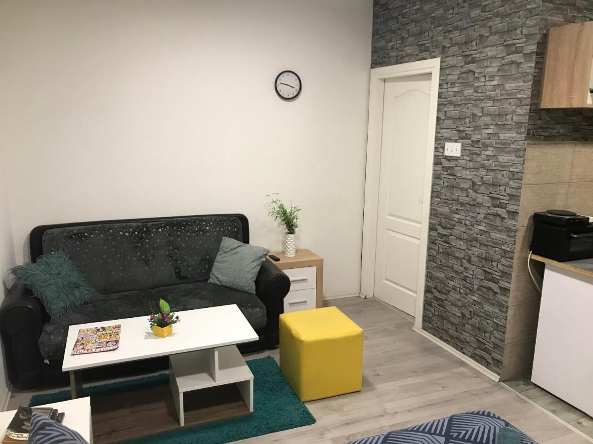 Zen Apartmani Zrenjanin Exterior foto
